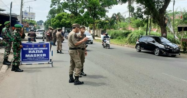 Razia Tingkatkan Kesadaran Masyarakat Kenakan Masker